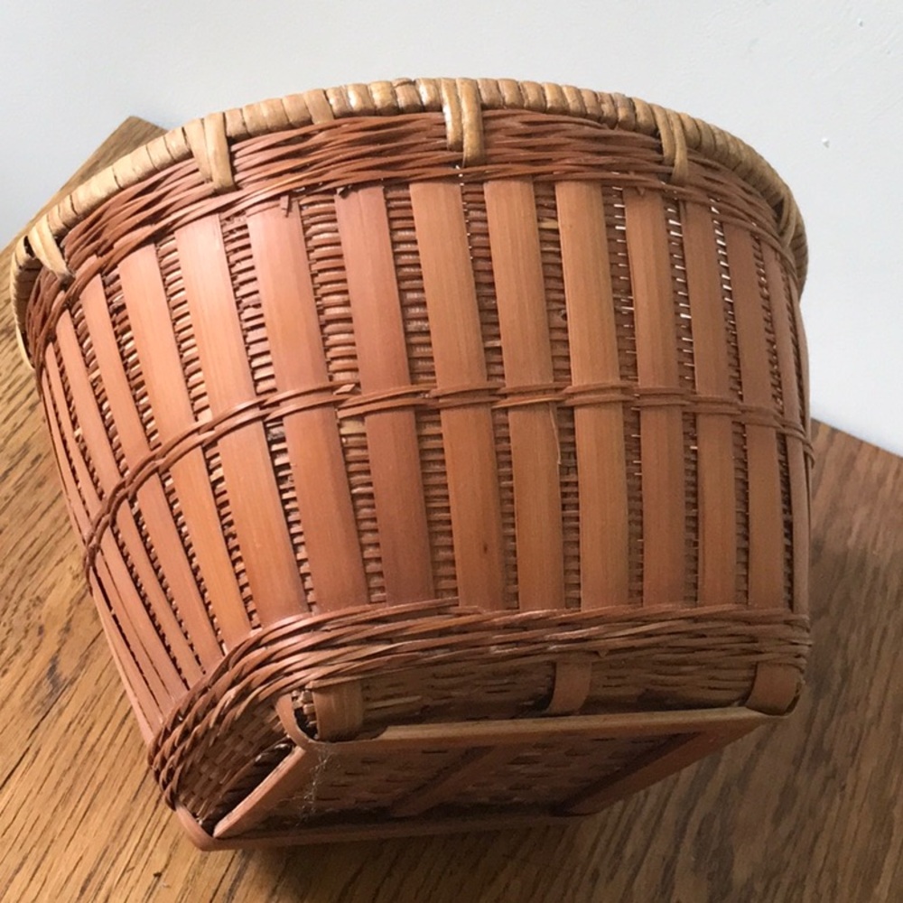 Vintage Wicker Bamboo Basket - Picture 5 of 7